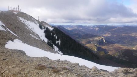 Ca plonge sous le sommet côté nord