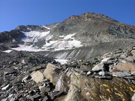 Le reliquat du glacier sous la Pointe Pers