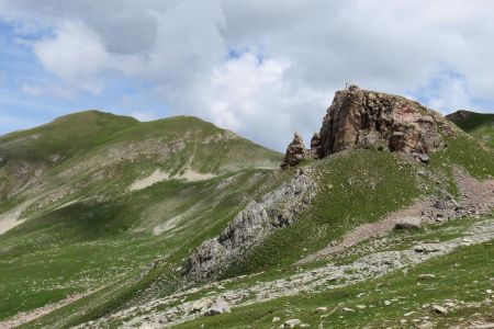 Le Rocher du Roux et la crête de Vallouret