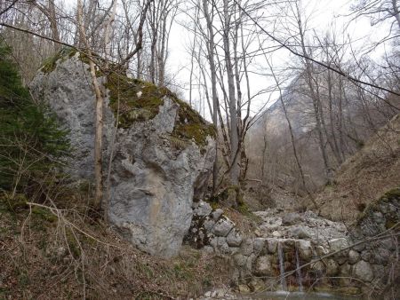 Sur le sentier menant aux Meunières