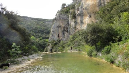 En arrivant à la cascade de 6m