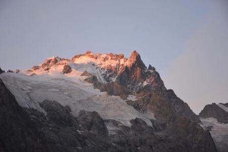 La Meije vue de l’Aiguillon au lever du soleil