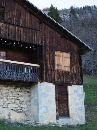 Chalet dans l’alpage des Fours.