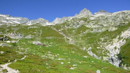 Vers le refuge de la Pierre à Bérard