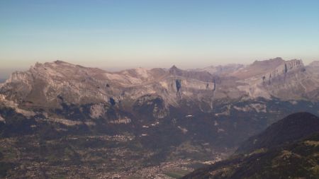 Désert de Platé depuis le Mont Joly