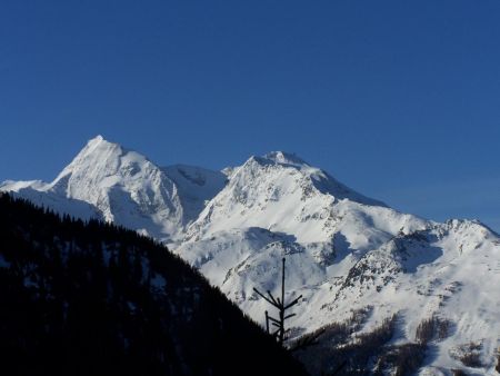 En face la lumière...