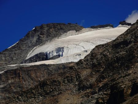 Zoom sur le Gran Paradiso, au nord-est.