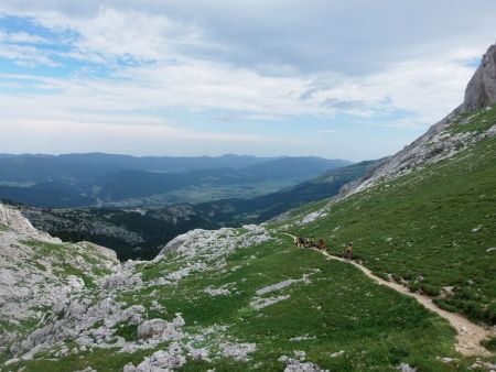 Au-dessus de la Grande Combe, direction le Pas de l’Œille.