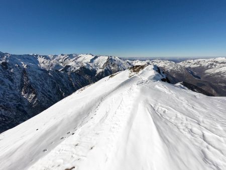 Vue vers Bassiès et la plaine ariégeoise.