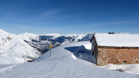 Col de la Fenêtre et son chalet