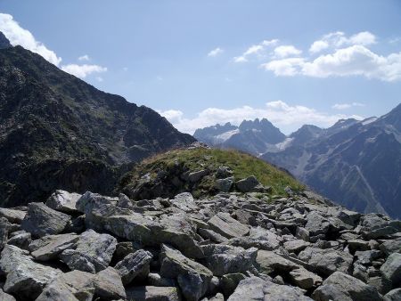 Petit sommet cairné 