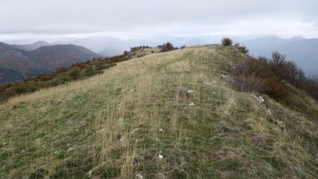 Vers le sommet de la montagne de Chanteduc