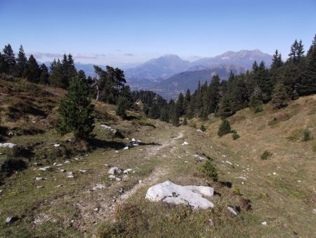 Retour sur la piste menant au parking