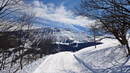 Retour, face à Crève Tête