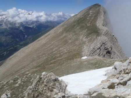 le côté EST de la montagne de Faraut...