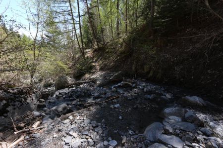 Traversée du torrent de la Fare.