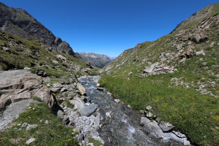 Descente du vallon de Pierre Rouge.