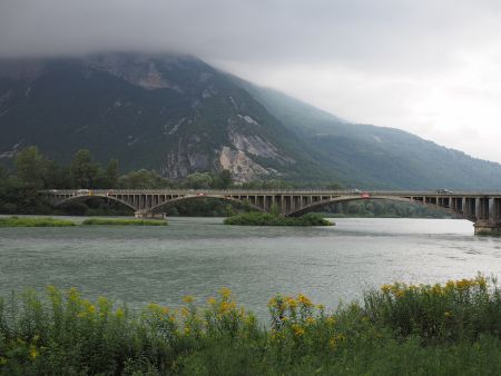 Retour au pont de la Loi.