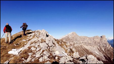 Point IGN 2063m du Rocher de la Balme.