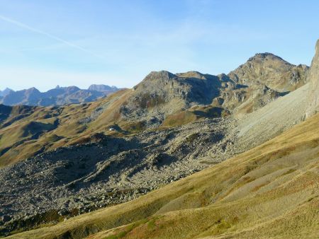 Vue vers la Grande Raillère et le refuge de Pombie.