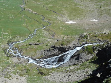 cascade venant de Faravel