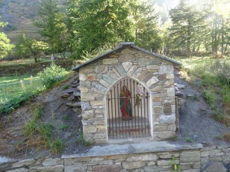 Oratoire Ste Catherine entre la Goulaz et Pré Pautas