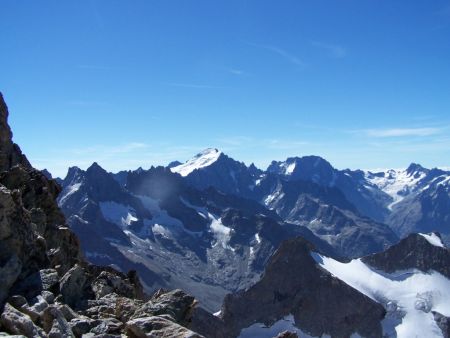 Les Ecrins vus du col de la Girose.