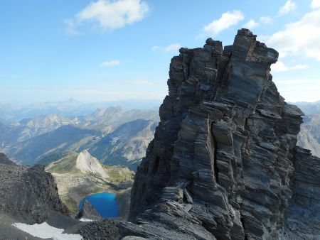 L’arête sommitale et le sommet non visible vu de l’antécime (3132m)