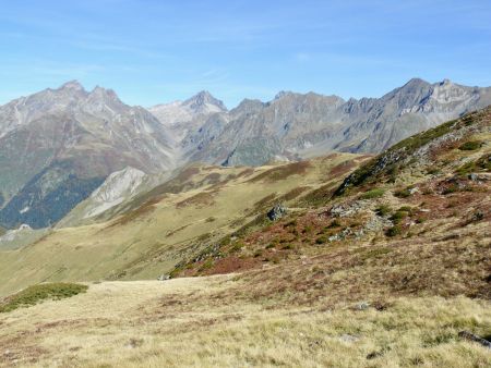 La vue s’ouvre vers le Balaïtous.