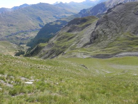 La pente herbue de la descente