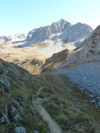 Le pierrier au nord de l’Aiguille de Bacque