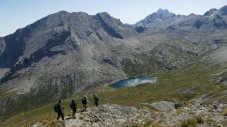 Descente sur la crête.