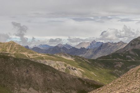 Vers le Nord, la Font Sancte et Chambeyron