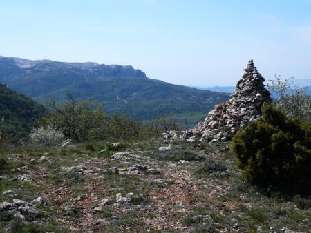 Cairn sommital de la Petite Colle.