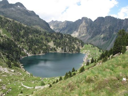 Au-dessus du lac de la Restanque