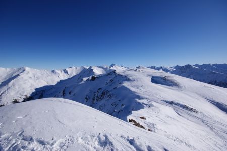 Vue est depuis le sommet.