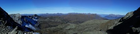 Panorama sur les Aravis depuis Le Col de l’Enclave, les Lacs Jovet sont juste dessous