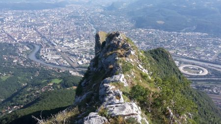 Dans le rétro, avec le synchrotron de Grenoble.