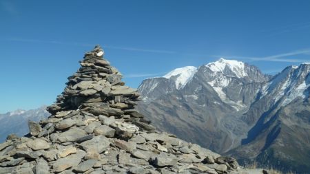 Cairn en haut du Mont Joly