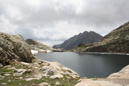 Névé sur le lac aval