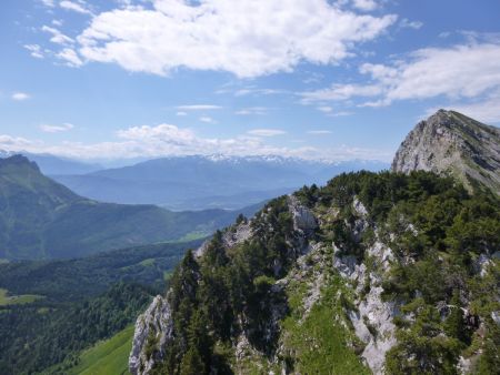 Panorama au sommet du Roc de Poyez.