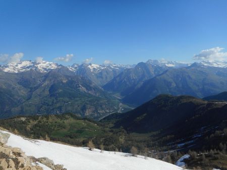 Vers les Écrins au nord.