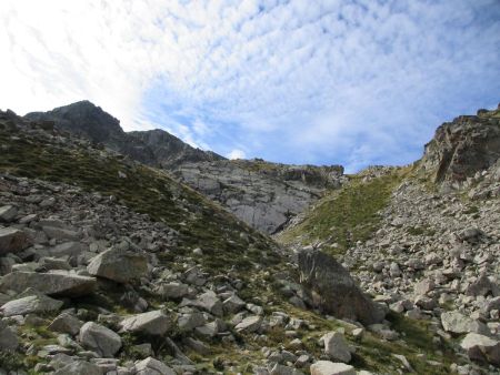 Le vallon d’accès à la Portella d’Envalira