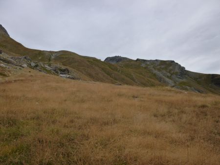 Remontée du vallon des Hugues.