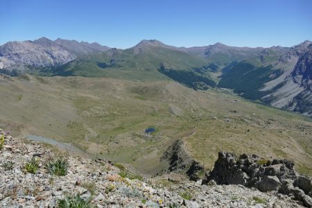 La Crête frontière et au-dela