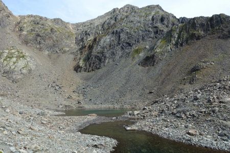 Les petits lacs sans nom, à l’ENE du lac du Bois