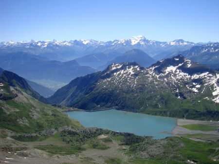 Regard arrière vers le Valais.