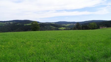 Vallée de Cotatay et plateaux.