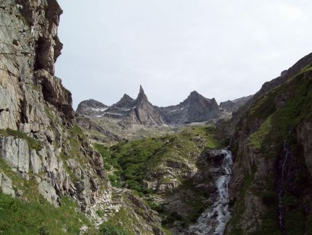 l’aiguille et le rau d’almont