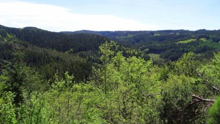 Tour du Rocher du Poulain.